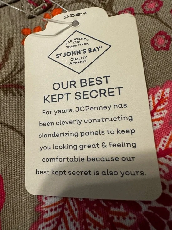 St. John’s Bay Size 14 Floral Bermuda Shorts NWT - Picture 9 of 9